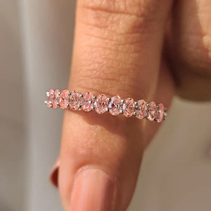 Bague de mariage en diamant de laboratoire taille ovale, bague CVD rose en or massif, bague de fiançailles empilable, cadeau d'anniversaire pour elle - Product Image 1