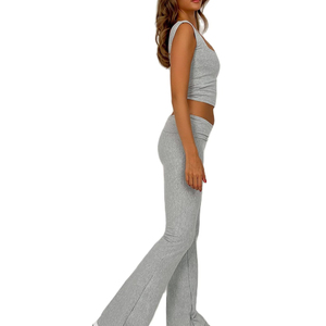 Ensemble de sport décontracté deux pièces pour femme : débardeur respirant à dos en U et pantalon évasé taille haute, séchage rapide, léger, idéal pour le yoga et la gym - Product Image 6