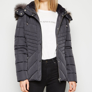 Chaqueta Parka de Invierno para Mujer, Talla Grande, con Capucha, Abrigo Cálido Impermeable, Relleno, Logotipo Personalizado, OEM, Venta al Por Mayor, Suministro de Fábrica - Product Image 3