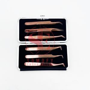 Pinzas para Extensión de Pestañas de Fibra de Oro Rosa de Marca Privada Somofy Enterprises, Forma de L de 45/90 Grados, Acero Inoxidable, Longitud de 10 mm - Product Image 4