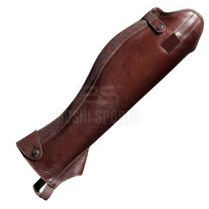 Chaparreras de cuero premium, flexibles y cómodas, diseñadas para montar a caballo y aventuras al aire libre. - Product Image 4