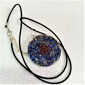 Pendentif en cristal d'orgonite de haute qualité avec incrustations de métal et de pierres précieuses pour la protection contre les ondes électromagnétiques, bijoux énergétiques faits à la main, vente en gros - Product Image 4