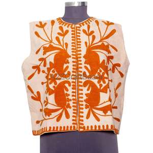 Chaleco de Mujer Cotrise Hecho a Mano con Bordado Floral, Estilo Suzani, para Otoño, con Mangas Cortas - Product Image 5