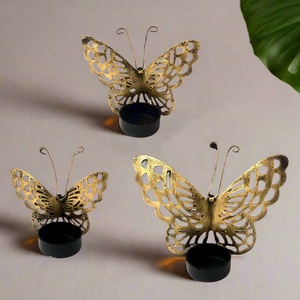 Portavelas de Metal Dorado con Diseño de Mariposa, Portavelas Vintage con Recortes, Moderno Soporte para Velas para Decoración del Hogar, Jardín y Fiestas - Product Image 3