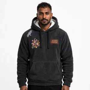 Hoodie streetwear ample et surdimensionné en polaire Sherpa épaisse 500 GSM, brodé de motifs floraux personnalisés, avec broderie hibou, idéal pour l'hiver - Product Image 2