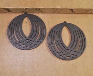 Boucles d'oreilles en bois FBA, vente chaude, boucles d'oreilles en bois artisanales, boucles d'oreilles en bois transparentes, logo personnalisé, vente en gros d'usine, boucles d'oreilles en bois - Product Image 5