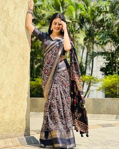 Sari en soie crêpe douce de qualité supérieure pour femmes, avec motif élégant de créateur, pallu riche et pièce de chemisier assortie |   Tenue de fête de mariage - Product Image 2