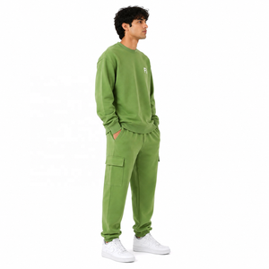 OEM Unisex Fleece Hooded Sweatshirt Breathable Streetwear Winter <b>Cargo</b> Jogger Set Custom Logo Two Piece Tracksuit Pocket Detail - Product Image 2