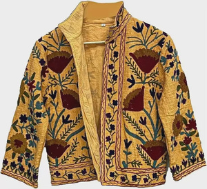 Chaqueta Acolchada de Algodón Hecha a Mano para Mujer, Cárdigan Artesanal Indio Color Crema, Ropa de Invierno Estilo Boho Chic, Abrigo Reversible con Frente Abierto - Product Image 1