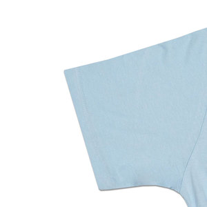 Camiseta de Mujer Elegante, Minimalista, Básica, Duradera, Antiarrugas, Resistente a la Humedad, Transpirable y Suave de la Marca Solid Trader - Product Image 3