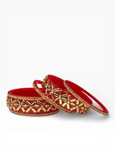 Juego de Brazaletes Acrílicos Premium Hechos a Mano con Borde de Perlas y Baño de Oro, Modernos para Bodas y Fiestas, Precio al por Mayor - Product Image 3