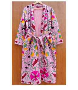 Auténtica Túnica Bordada Suzani para Mujer, Diseño Floral, 100% Algodón, Secado Rápido, Cierre con Cordón, Manga Tres Cuartos, Estilo Bohemio de Invierno - Product Image 1