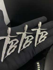 Colgante de Aleación Chapado en Oro con Diamantes Estilo Hip Hop Bling Ice Drip - Product Image 3