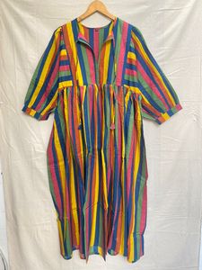 Vestido Largo Informal de Algodón de Alta Calidad, Moderno y Bohemio, con Material Ligero, Disponible para la Venta - Product Image 3