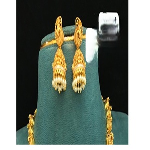 Ensemble collier et boucles d'oreilles de style temple, finition or antique, qualité supérieure, pour femmes, pour mariages et occasions festives - Product Image 2