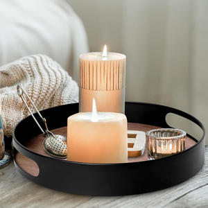 Plateau de petit-déjeuner rond en bois fait main avec motif floral, design moderne pour le service du café du matin, du thé et des collations au chevet - Product Image 2