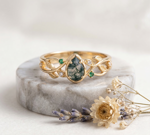 Anillo de compromiso personalizado con gema verde de inclusión, alternativa a la perla, joyería de oro negro, pieza llamativa - Product Image 3