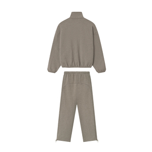 Conjunto de chándal de lana gruesa para hombre con logotipo personalizado, chaqueta holgada con cremallera y pantalones deportivos, ropa de calle, conjunto de 2 piezas. - Product Image 2