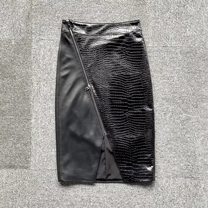 Jupe plissée en cuir sur mesure de haute qualité pour femmes, mode moderne, marque privée haut de gamme, service d'échantillons OEM ODM disponible - Product Image 1