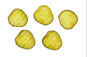 Pepinillos encurtidos picantes de primera calidad en salmuera, en rodajas onduladas |   Chips de pepino con corte ondulado |   Sandwich de Hamburguesa con Encurtidos |   Frasco Mason |   3 Años - Product Image 3