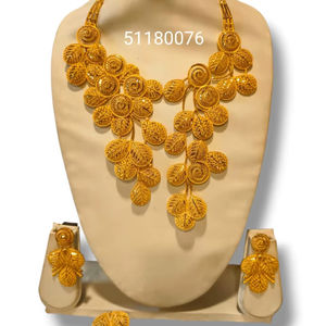 Parure de bijoux de mariage et de fiançailles pour femme AWAIS HOUSE, collier en laiton plaqué or 6 grammes, serti de diamants à griffes, style hip-hop infini - Product Image 1