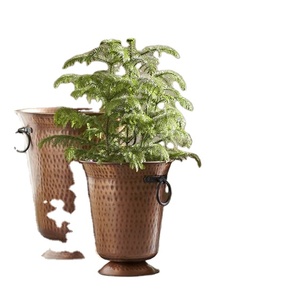 Ensemble de 3 grandes jardinières ovales de luxe en métal, balcon d'hôtel antique en cuivre d'occasion meilleure vente - Product Image 1