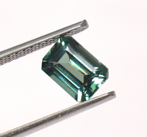 Paires d'émeraudes octogonales en tourmaline verte naturelle 7x5 mm 2,65 carats, pierres précieuses non montées pour la création de bijoux - Product Image 6
