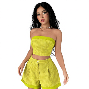 Conjunto de 2 Piezas para Mujer, Estilo Y2K, Amarillo Sólido, 100% Algodón Transpirable, Top Corto sin Tirantes, Pantalones Cortos de Cintura Alta, Atuendo Casual para Todas las Temporadas - Product Image 1
