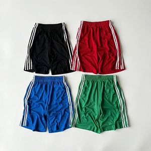 Shorts de sport pour homme en mesh avec bande latérale, taille élastique, tissu respirant, plusieurs couleurs, idéal pour le sport et la gym. - Product Image 4