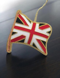 Ornement suspendu drapeau britannique Zari – Décoration murale brodée à la main avec fil métallique | Travail Zari | Travail perlé - Product Image 3