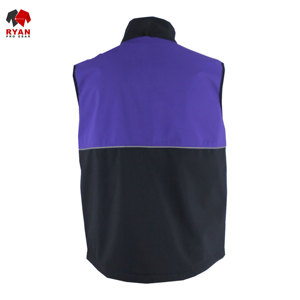 Veste softshell personnalisée Ryan Pro Gear pour homme, tissu confortable et respirant avec design de panneau de logo personnalisé - Product Image 5