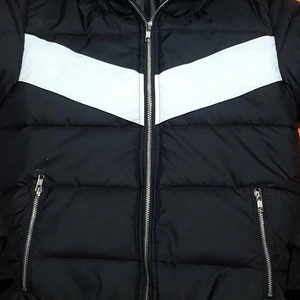Veste matelassée épaisse à capuche pour homme, coupe-vent d'hiver, noire, avec blocs de couleur, garniture en fourrure, fermeture éclair, doublure en nylon - Product Image 5