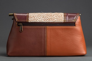 LW Trendy 2024 Luxe Bohème Motif Géométrique Unique en Cuir Véritable Sac à Main pour Femmes Printemps Automne Disponible en Gros - Product Image 2