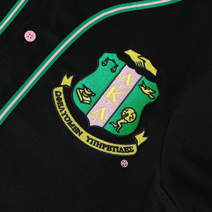 Camiseta Deportiva Casual para Mujer, Estilo Jersey de Béisbol AKA, Negra y Verde, con Botones, Bordado Premium, Color Negro y Verde - Product Image 5