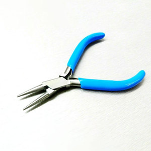 Pince à bec rond en acier inoxydable de 5,5 pouces avec poignée en PVC bleu pour la fabrication de bijoux et le piercing corporel - Product Image 1