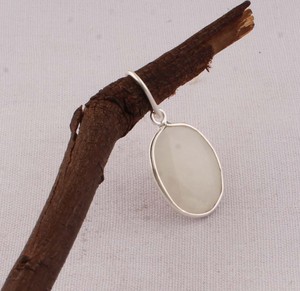 Natural White Moonstone Pendant 925 Sterling <b>Silver</b> Handcrafted Rainbow Flash Moonstone Jewelry Wholesale Bulk Supplier - Product Image 5