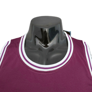 Maillot de basketball bordeaux personnalisé pour hommes avec logo, sublimation, bordure rayée blanche, en maille, vêtements de sport, fabricant OEM en gros - Product Image 3