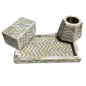 Ensemble Mubkhar artisanal en nacre incrustée de perles, brûleur d'encens arabe au bois de santal, religieux pour le Ramadan, l'Aïd, parfum d'ambiance pour la maison - Product Image 3