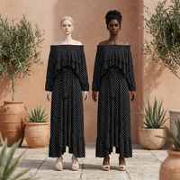 Robe longue noire à pois pour femme, épaules dénudées, manches longues, taille smockée à volants, fluide, idéale pour les vacances