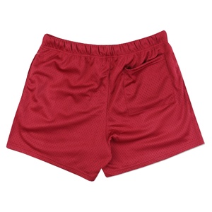 Shorts de sport pour hommes personnalisés en maille, couleur unie, avec cordon de serrage, style décontracté, séchage rapide - Product Image 1