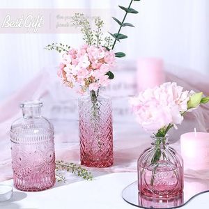 Set di 5 Vasi in Vetro Rosa per Fiori Singoli, Mini Vasi Vintage per Centrotavola Matrimoniali, Piccoli Vasi per Decorazioni da Tavola - Product Image 3