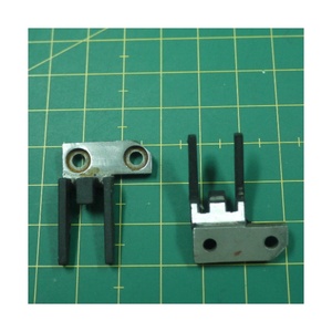 PIÈCES DE MACHINE À COUDRE DOMESTIQUE DOMESTIQUE DE CHIEN D'ALIMENTATION 163713R - Product Image 1