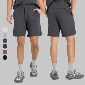 Shorts Bermuda pour homme, couleur unie, séchage rapide, taille élastique, décontractés, en polyester tricoté, avec poches, longueur mi-cuisse - Product Image 1