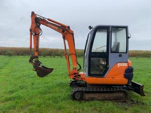Miniexcavadora Hitachi EX22 Usada con Motor Diésel, Excavadora Compacta de Orugas para Excavación, Zanjado y Movimiento de Tierras, Bélgica - Product Image 1