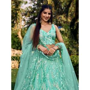 Magnifique Lehenga Choli en tulle à paillettes turquoise semi-cousu pour réception par Zeel Clothing - Product Image 4