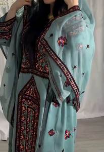 Robe en mousseline de soie brodée turquoise avec motif géométrique, style bohème, manches longues, coupe ample, longueur cheville pour femme - Product Image 5