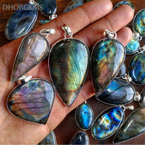 Pendentif en labradorite multicolore en gros, bijoux faits à la main, serti en argent classique, cadeau idéal pour mariages - Product Image 2