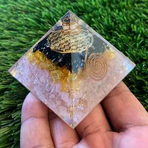 Pirámide de Orgonita de Cobre con Bobina de Cristal, Turmalina Negra Pulida, Citrino y Cuarzo Rosa, Precio de Fábrica - Product Image 4