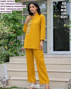 Ensemble Kurta et pantalon en crêpe jaune moutarde pour femme, avec broderies, tenue traditionnelle décontractée, coupe régulière, longueur cheville, toutes saisons - Product Image 1