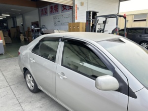 แผ่นบังแดดหน้าต่างรถยนต์ HIC วัสดุ PMMA  สำหรับ Toyota VIOS 4 ประตู (XP40) ปี 2003-2007  100%  ใช้ได้กับรุ่นนี้ - Product Image 2